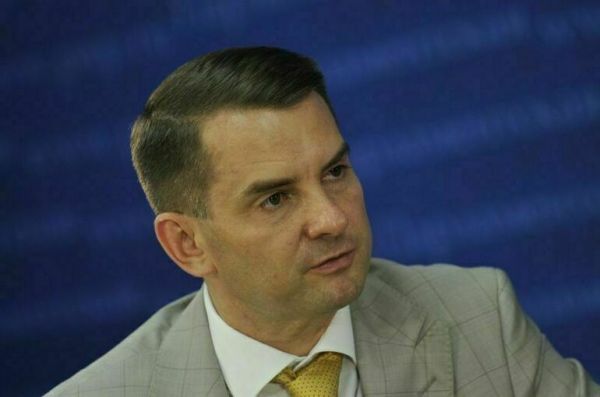 Депутат объяснил, почему нельзя сделать обязательной 13-ю зарплату