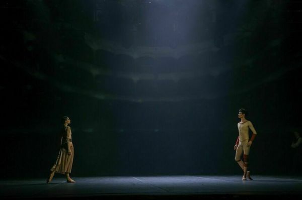 Балерины смогут окончить школу и получить профессию за восемь лет Балерины смогут окончить школу и получить профессию за восемь лет