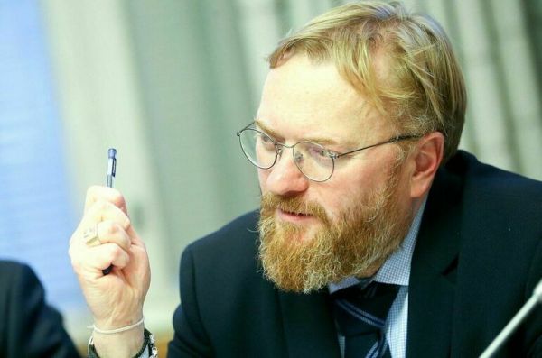 Депутат Милонов заявил, что в России не будут запрещать «Иронию судьбы» Депутат Милонов заявил, что в России не будут запрещать «Иронию судьбы»