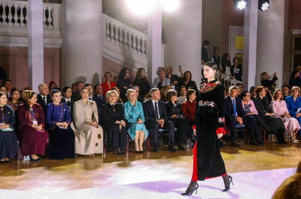 В Петербурге пройдет пленарное заседание форума &laquo;Содружество моды&raquo;