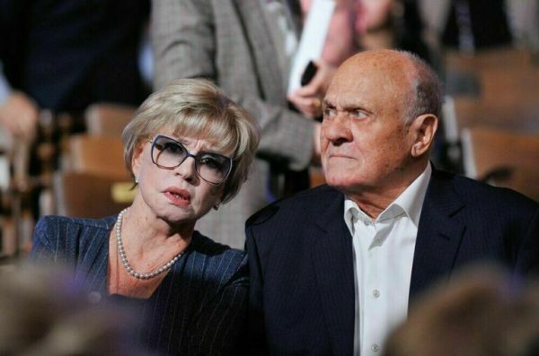 Веру Алентову похоронят на Новодевичьем кладбище рядом с Владимиром Меньшовым