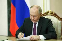 Половина респондентов выступила за полный запрет продажи вейпов в Петербурге