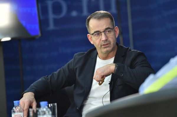 Депутат назвал достойным назначение Хабенского и.о. ректора Школы-студии МХАТ Депутат назвал достойным назначение Хабенского и.о. ректора Школы-студии МХАТ