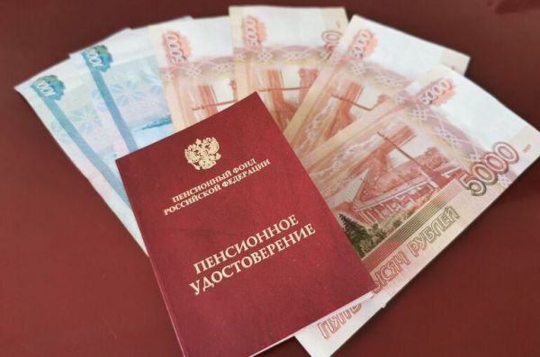 Стаж при назначении страховых пенсий многодетным будут учитывать по-новому