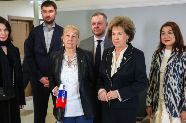 В Совфеде открыли выставку «Нить времен. Подвиг Победы» В Совфеде открыли выставку «Нить времен. Подвиг Победы»