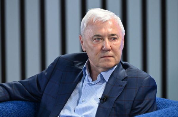 80 рублей за доллар: До какого уровня могут ослабнуть российские деньги 80 рублей за доллар: До какого уровня могут ослабнуть российские деньги