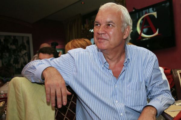 Автор программы «До и после полуночи» Владимир Молчанов умер в возрасте 75 лет Автор программы «До и после полуночи» Владимир Молчанов умер в возрасте 75 лет
