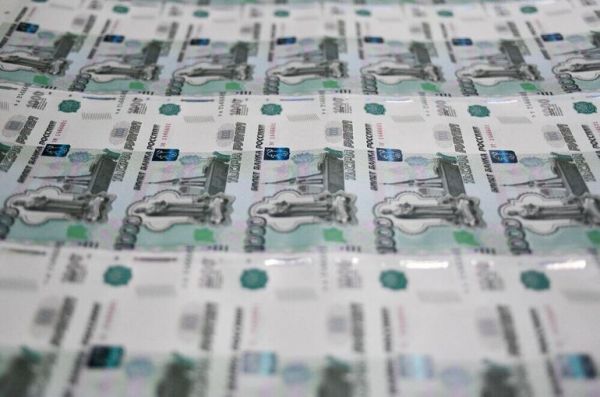 Трем регионам РФ выделят 1,8 млрд рублей на ремонт дорог после паводков Трем регионам РФ выделят 1,8 млрд рублей на ремонт дорог после паводков