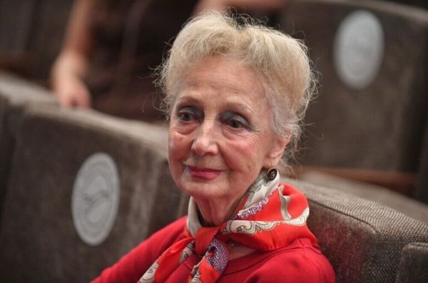 Скончалась актриса МХАТ Лариса Жуковская Скончалась актриса МХАТ Лариса Жуковская