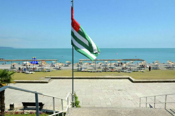 Абхазия ратифицировала соглашение о передаче России госдачи &laquo;Пицунда&raquo;