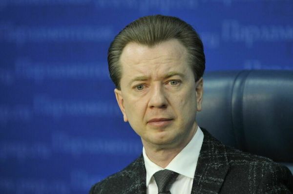 Бурматов считает, что необходимо создавать инфраструктуру утилизации елок