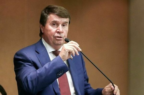 Цеков назвал осквернение памятника в Ереване неуважением к общей истории