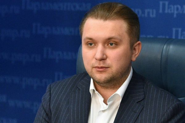 Чернышов рассказал, в каких случаях телефон можно будет использовать в школе