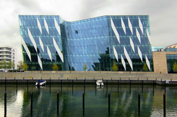 Датский Saxo Bank прогнозирует конец капитализма в США и нефть по $150 за баррель