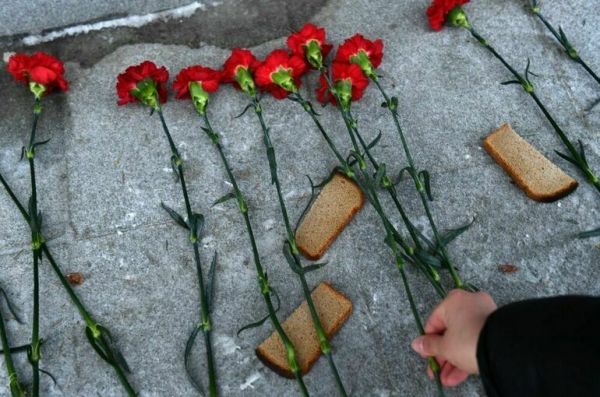 Годовщину полного освобождения Ленинграда от фашистской блокады отмечают 27 января