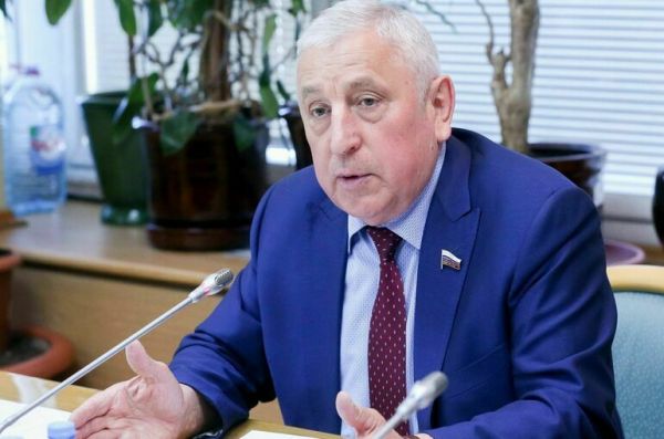 Харитонов подаст документы на регистрацию кандидатом в президенты 3 января