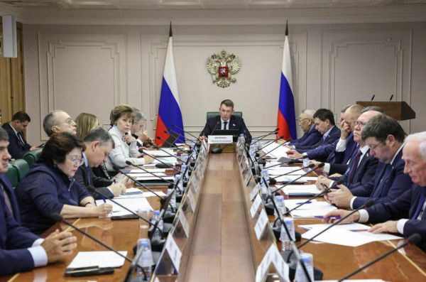 Комитет Совфеда одобрил повышение регулярных платежей за срыв сроков геологоразведки Комитет Совфеда одобрил повышение регулярных платежей за срыв сроков геологоразведки