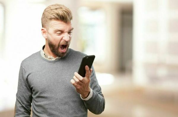 Надоедливые спам-звонки хотят наказывать рублем