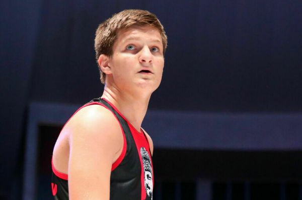 Первым замминистра спорта Чечни стал 18-летний сын Рамзана Кадырова