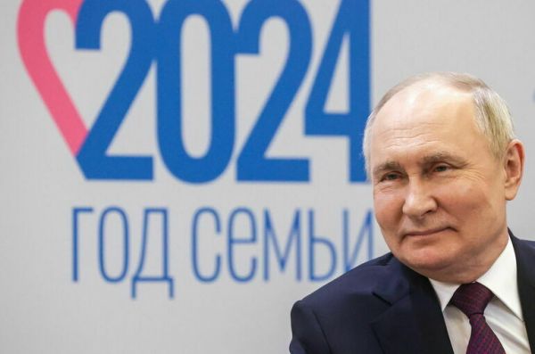 Путин дал старт Году семьи в России