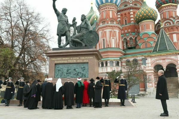 Путин поговорит с авиакомпаниями насчет доставки помощи на СВО 