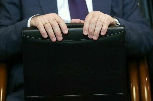 Резидентов обяжут рассказывать о валютных активах дочерних компаний