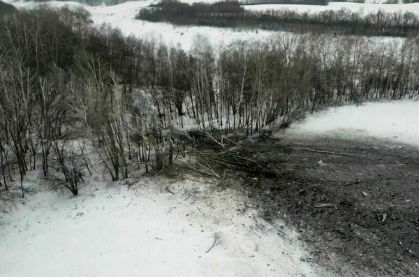 Родным погибших членов экипажа Ил-76 вручили ордена Мужества