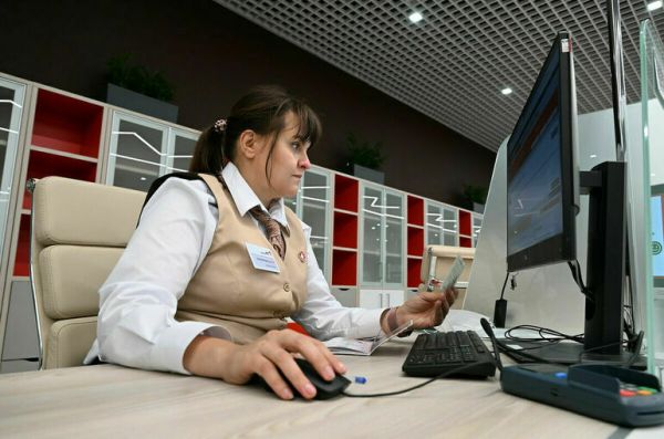 Россиянам хотят разрешить жениться и разводиться в МФЦ