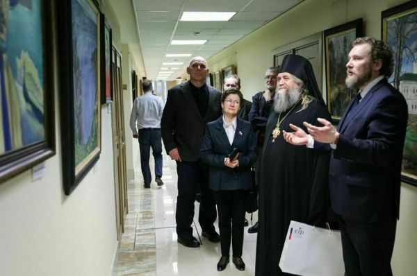 Сенатор Цепкин открыл в Совете Федерации выставку &laquo;Радость Рождества Христова&raquo;