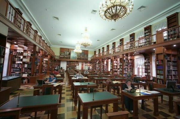 Сенаторы призвали продлить проект создания модельных библиотек до 2030 года Сенаторы призвали продлить проект создания модельных библиотек до 2030 года