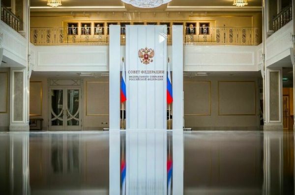 Сенаторы рекомендовали Совфеду принять законопроект о выборах президента