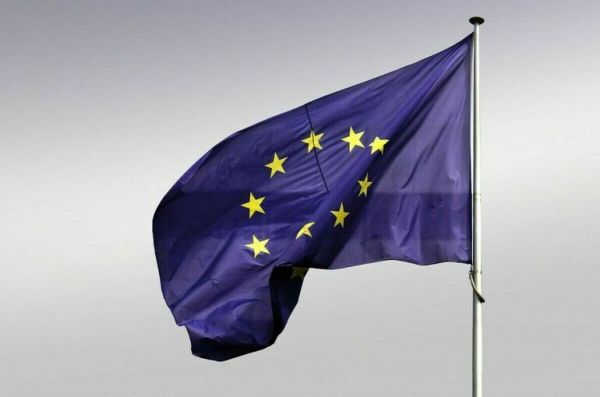 В ЕС разрешили направлять прибыль от российских активов Украине В ЕС разрешили направлять прибыль от российских активов Украине