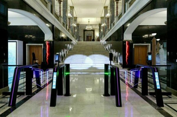 В РГБ отреставрировали знаменитую Мраморную лестницу