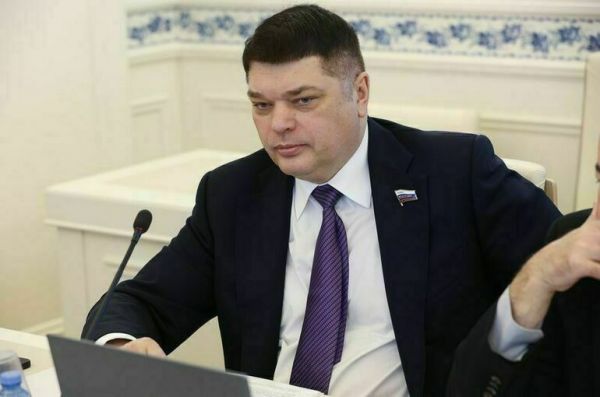 Василенко передал историческому обществу украинские националистические книги