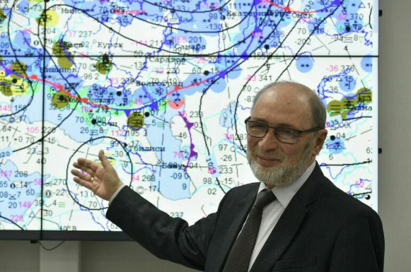 Вильфанд считает маловероятным наступление самого жаркого лета в истории России